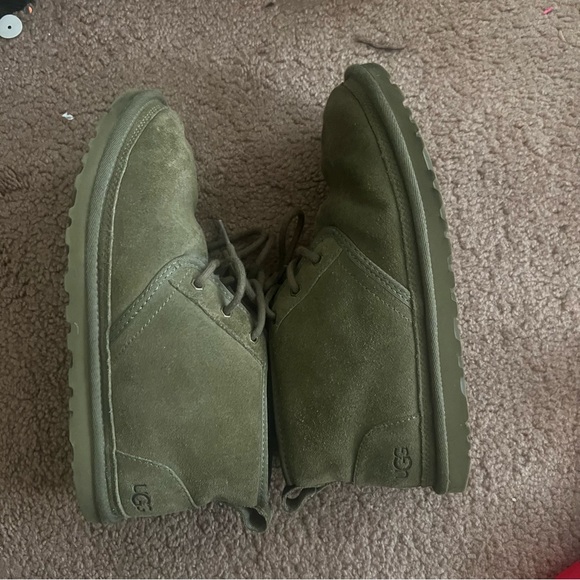 Green Neumell Uggs - Picture 1 of 8